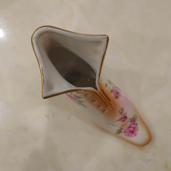 Vintage Floral Hand Painted R.S. Prussia Collection Porcelain Boot/Shoe Vase - Picture 5 of 9